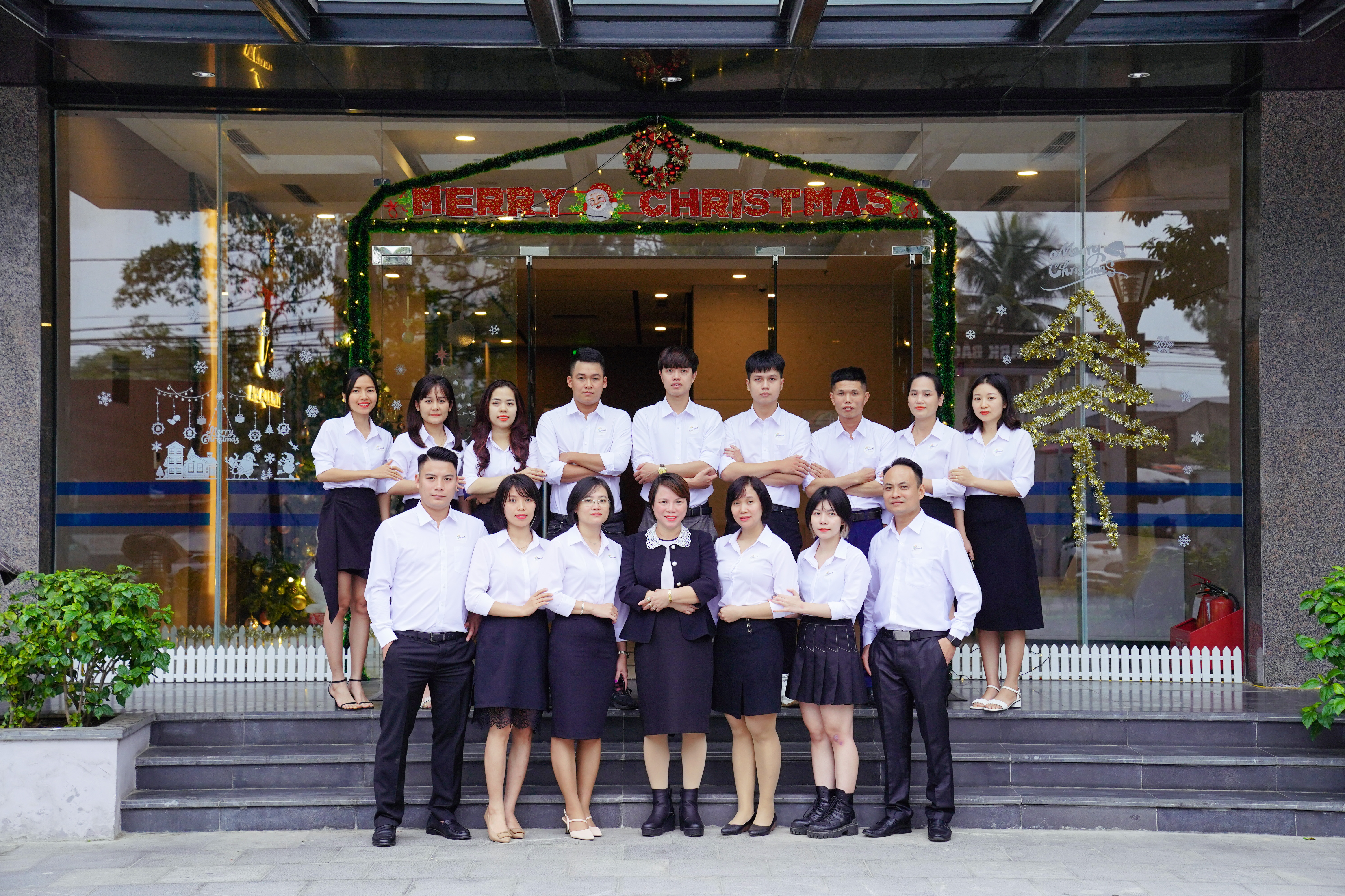 Hành Trình 15 Năm Cất Cánh Vươn Xa